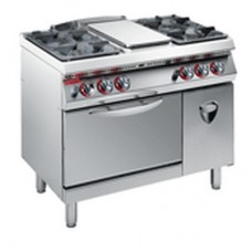 2+2 BURNER GAS RANGE & PLATE ON STATIC OVEN 2/1 GN 2+2 BURNER GAS RANGE & PLATE ON STATIC OVEN 2/1 GN